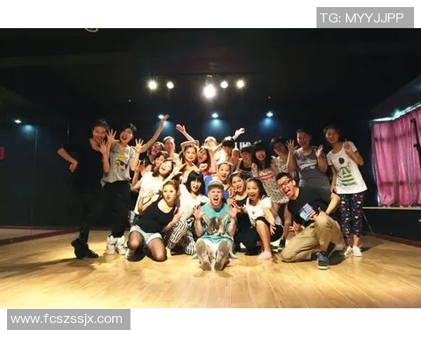 街舞文化的碰撞与融合：深入解析北京街舞队的进攻策略与风格